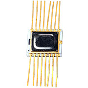 530РУ2, ОЗУ на 64 бит (16х4)