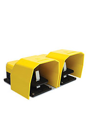 PDKA22GG10, Педаль двойная 2х(1НО+1НЗ)+2x(1НО+1НЗ) (под аксесс.) одна скорость