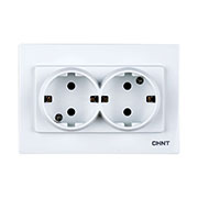 715396, 2-местная розетка с заземляющим контактом 16А 250В модульная